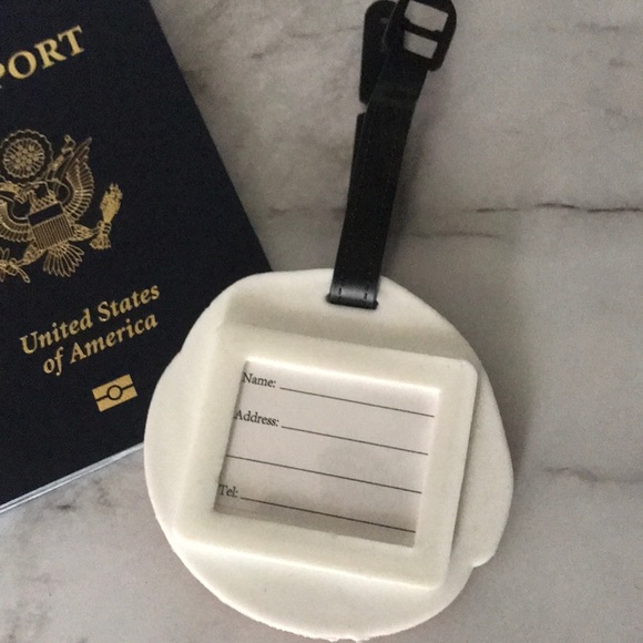 NWT chocolate donut 🍩 luggage tag - Picture 2 of 6